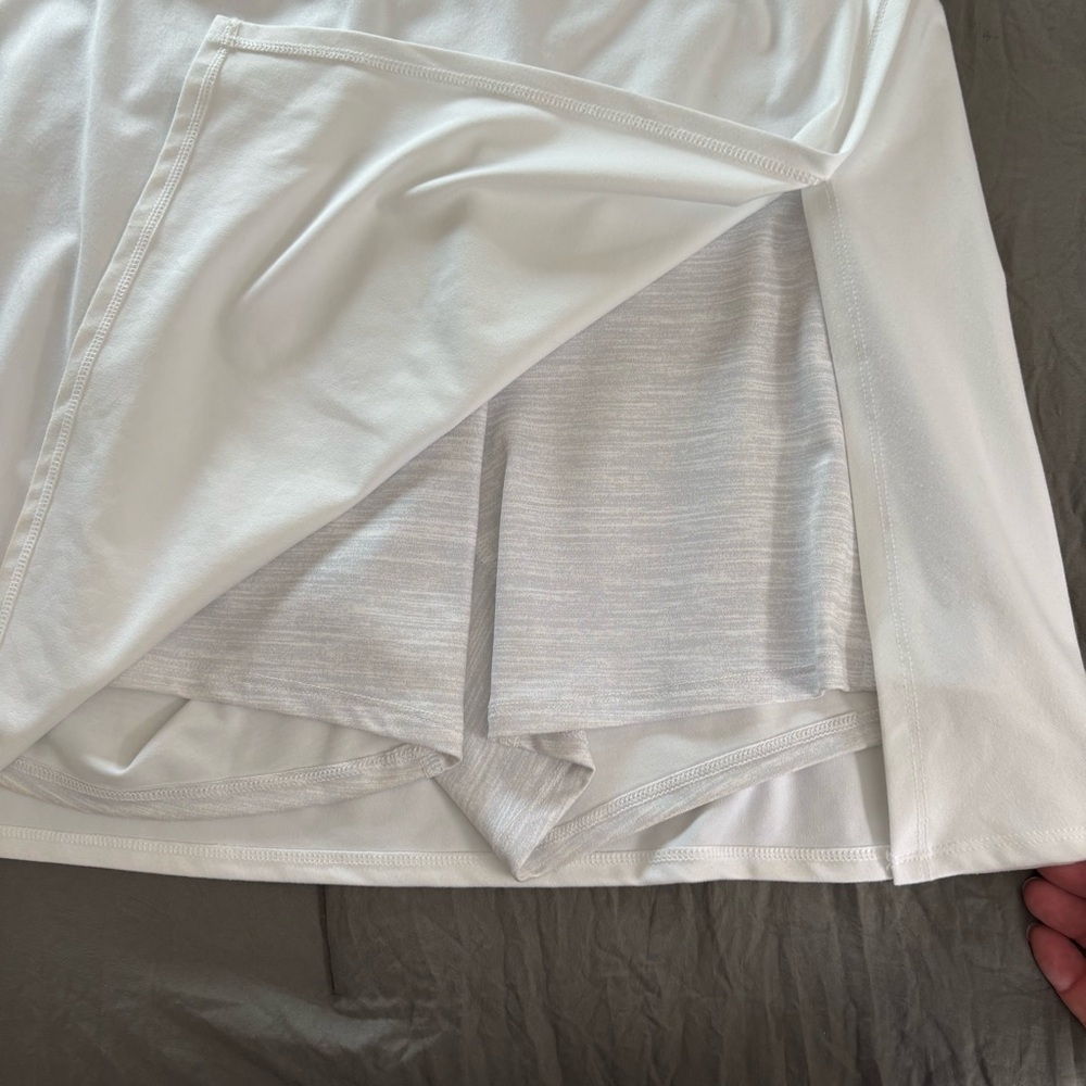 Zelos White Tennis Skort with Heathered Gray Shorts. Size Large. - Picture 2 of 9